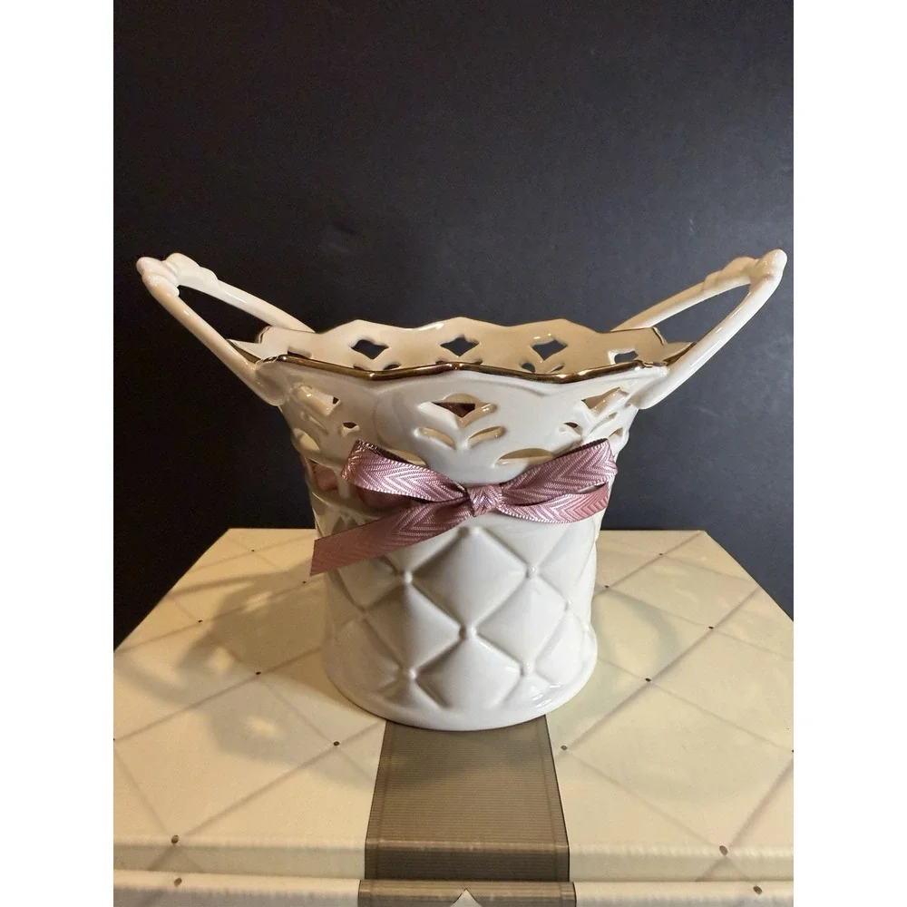 Lenox Tied With Love Bethany Basket 24K Gold Pink Ribbon Original Box